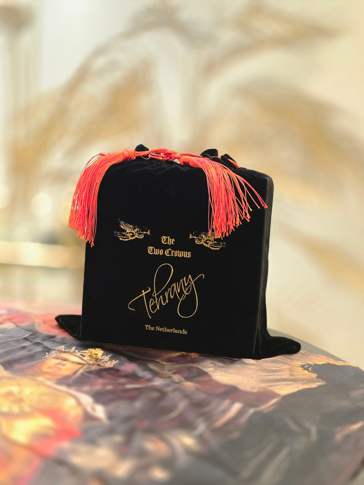 The Two Crowns – Extrait de Parfum